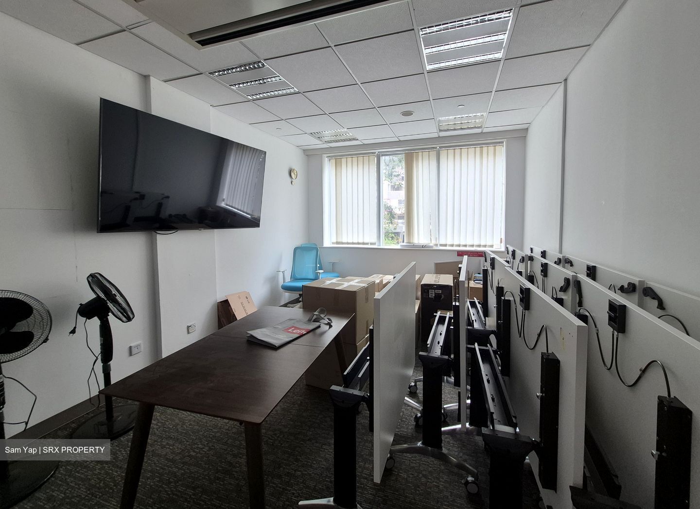 Tan Chong Tower (D7), Office #622589321